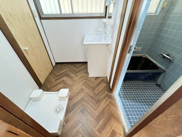 大美野戸建の洗面所