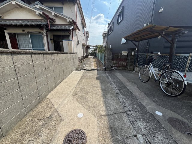 大美野戸建の駐車場