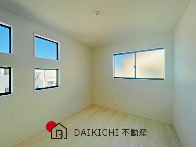 【洋室】 | 川島町伊草2期　GRAFARE　新築戸建　全8棟　4号棟