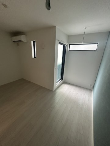 大阪市西淀川区歌島１丁目のハイツの洋室