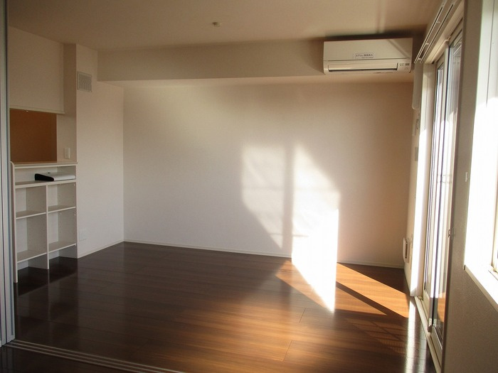 マ・メゾンの居間・リビング