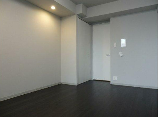 ZOOM池尻大橋　デザイナーズ　分譲賃貸　ペット相談の居間・リビング