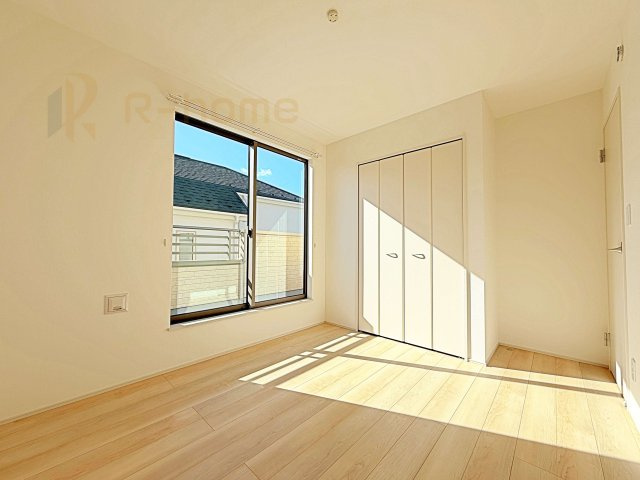 土浦市烏山4丁目　新築戸建て　D号棟の洋室|ご見学時には風通しや陽当たりをご体感ください！