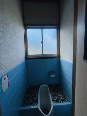 【トイレ】 | 相生市矢野町二木/中古戸建 | 二階汲み取りトイレ　現在使用不可