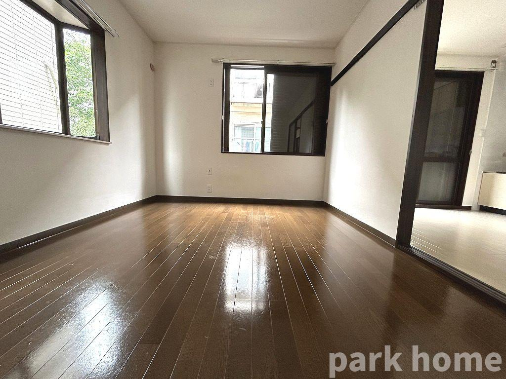 ファミリーメゾン池上 A棟の洋室