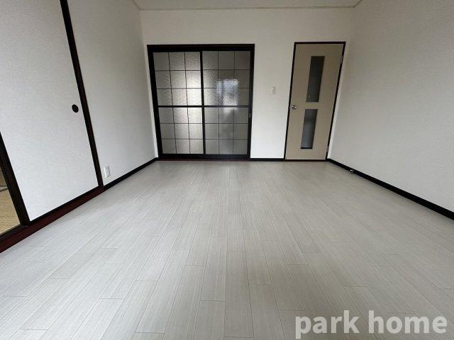 ファミリーメゾン池上 A棟の洋室