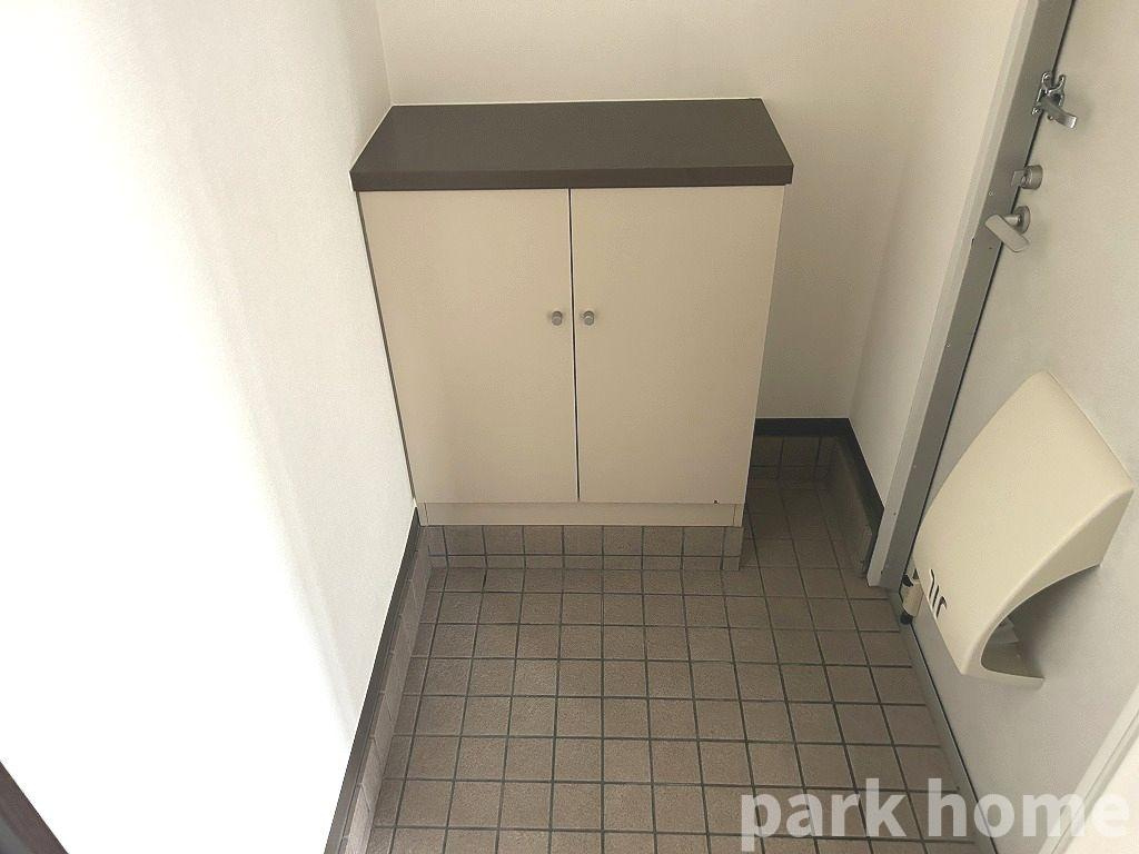 ファミリーメゾン池上 A棟の玄関