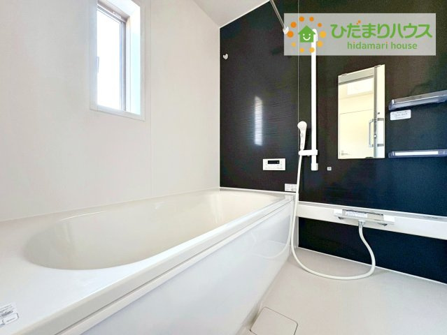 常陸大宮市石沢第4　新築戸建　1号棟の浴室|今日も１日お疲れでした。広いお風呂で疲れを癒してください。