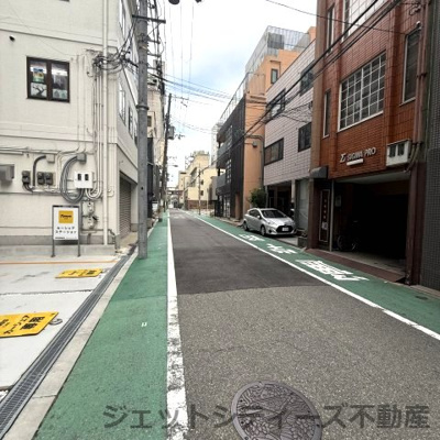 【周辺】 | カランドリエ