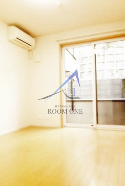 ＦＬＡＮＣ ＰＬＡＧＥ