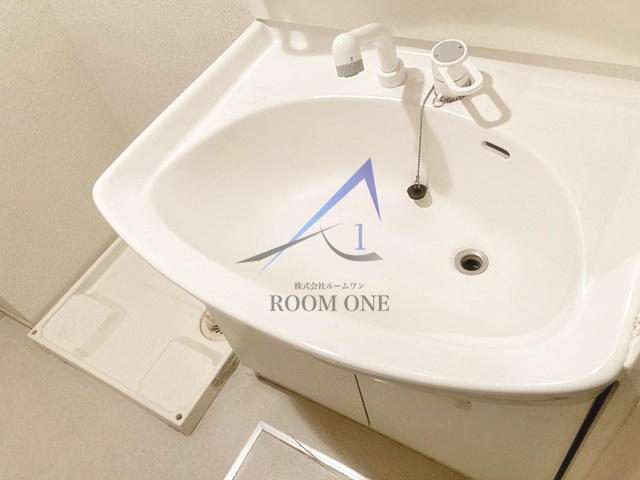 ＦＬＡＮＣ ＰＬＡＧＥの洗面所|独立洗面台です。