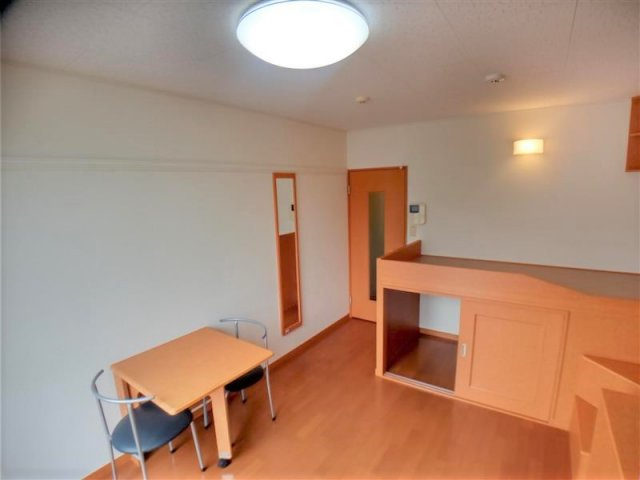 【居間・リビング】 | レオパレスこころ | 設備・仕様は号室により異なる為、現況を優先致します。