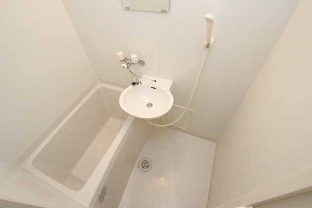 【浴室】 | レオパレスウイロウ