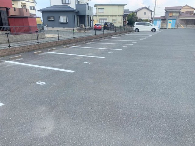 レオパレススリーアーチのその他