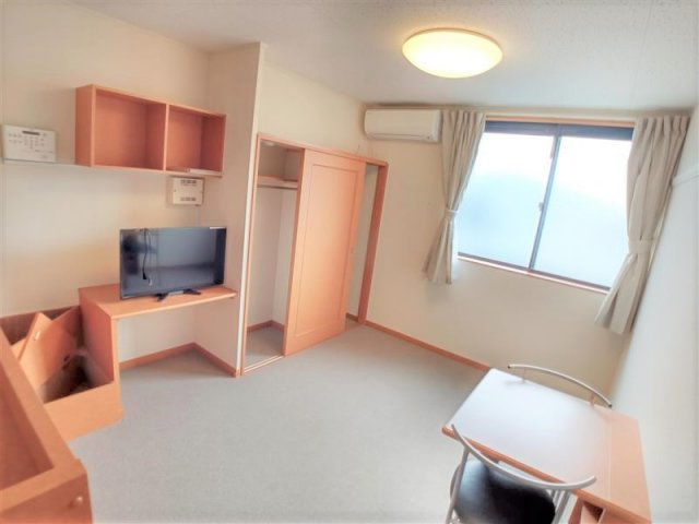 【居間・リビング】 | レオパレスサンライズ大川 | 設備・仕様は号室により異なる為、現況を優先致します。