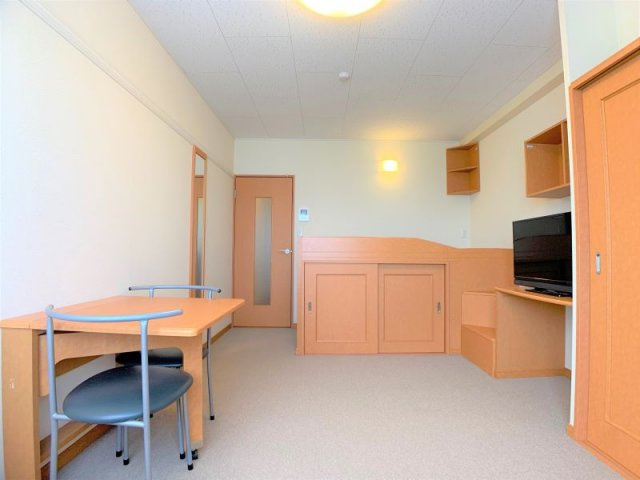 【居間・リビング】 | レオパレスグランソワール | 1Fフローリング