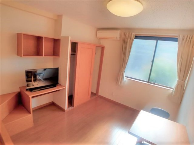 【居間・リビング】 | レオパレスｐｏｌｋａ | 設備・仕様は号室により異なる為、現況を優先致します。