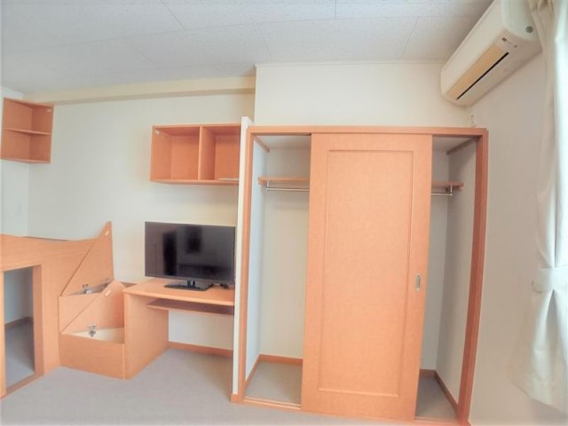 【居間・リビング】 | レオパレスドイシャンⅠ | 設備・仕様は号室により異なる為、現況を優先致します。