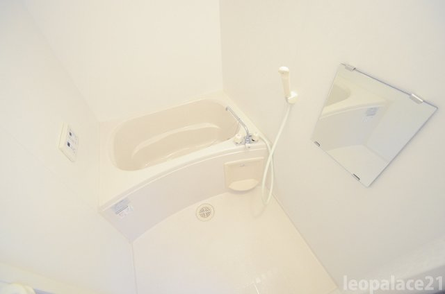 【浴室】 | レオネクスト下宮永 | 設備・仕様は号室により異なる為、現況を優先致します。