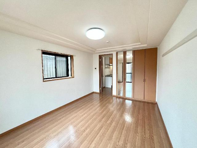 【内装】 | エバーハイム岩津 | 室内