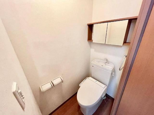 【トイレ】 | エバーハイム岩津 | トイレ