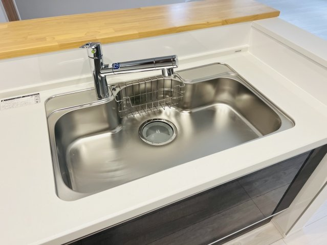 東海市荒尾町細高根1-69『仲介手数料無料』新築戸建てのキッチン