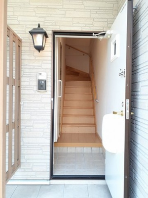 【玄関】 | グレイスヒルＢ