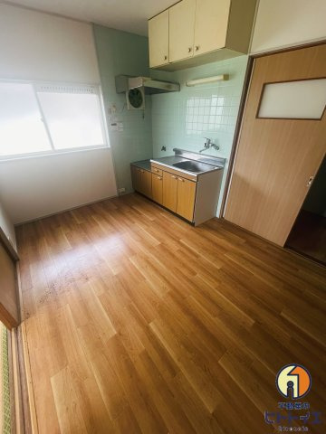 ドミールあざみの居間・リビング|ダイニングスペースです