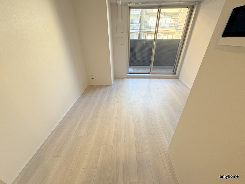 エスリードレジデンス東三国デュオ　仲介手数料無料の居間・リビング