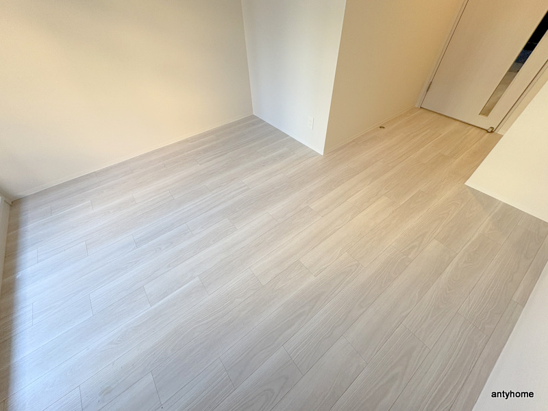 エスリードレジデンス東三国デュオ　仲介手数料無料の洋室