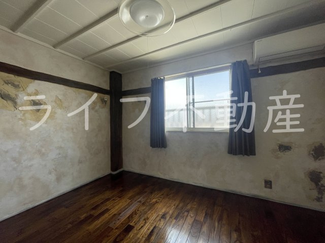 コンラッド長瀬の内装|明るい室内です