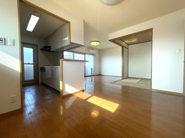 アルファステイツ三条Ⅱの居間・リビング