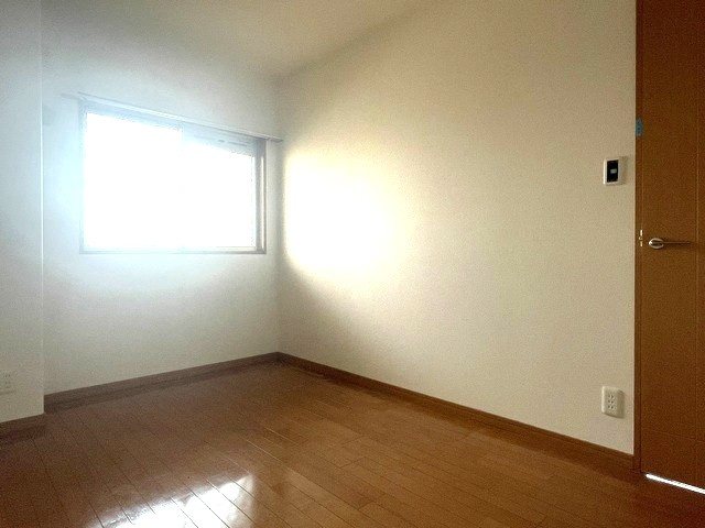 アルファステイツ三条Ⅱの洋室