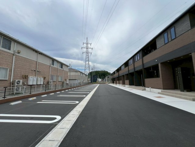 アルモニー西郷Ｂの駐車場