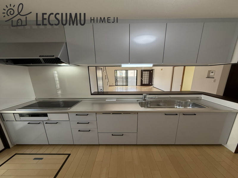 姫路市大津区真砂町／中古戸建のキッチン