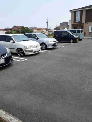 【駐車場】 | フロントリバー・サンⅢ