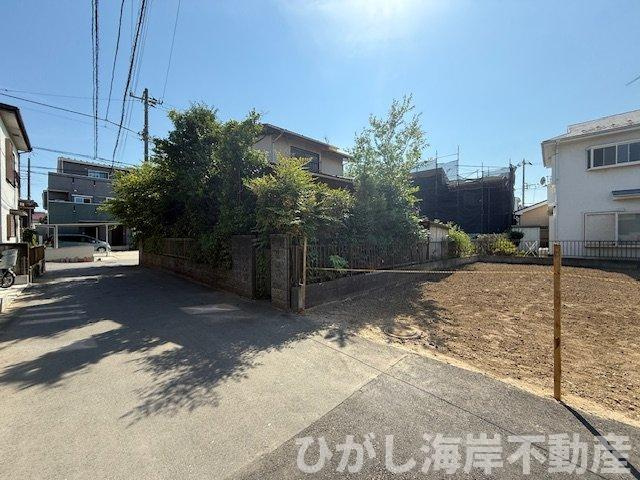 茅ヶ崎市萩園　　売地の前面道路含む現地写真|現地外観