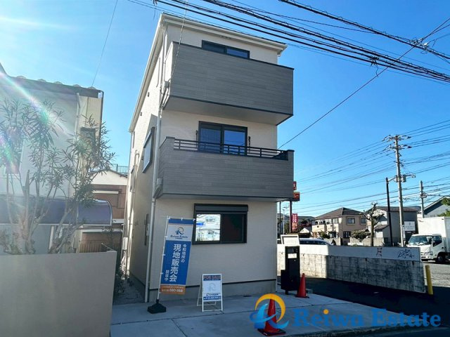 新築戸建　藤沢市辻堂東海岸1丁目の前面道路含む現地写真