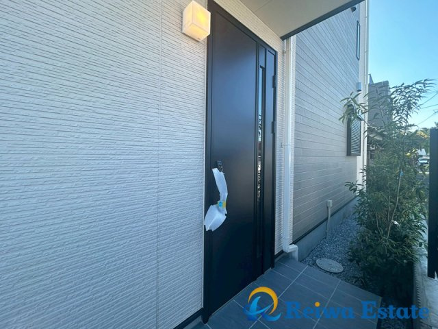 新築戸建　藤沢市辻堂東海岸1丁目の玄関