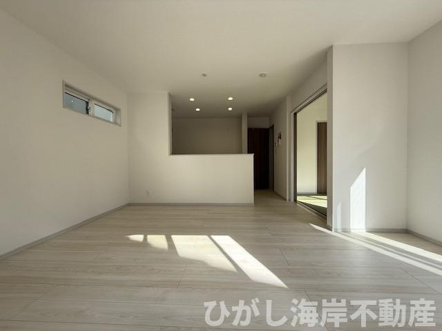 茅ヶ崎市今宿　新築戸建　全8棟のダイニング|15.5帖　LDK