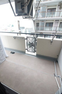 【バルコニー】