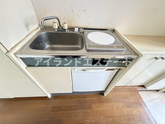 アヴェニール駒沢大学　駅近　バストイレ別　角部屋のキッチン