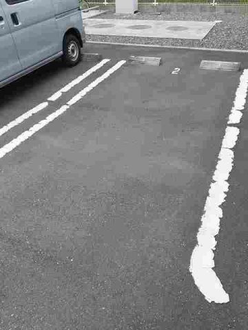 メゾン・メールの駐車場|駐車場があるので、車を買う予定の方も安心です