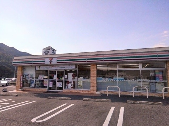 メゾン・メールの周辺|セブンイレブン善通寺吉原町店まで3000m