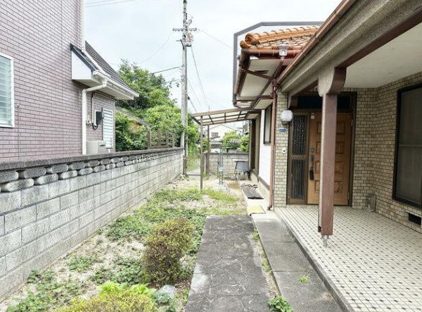 西連寺町1丁目　中古戸建の庭