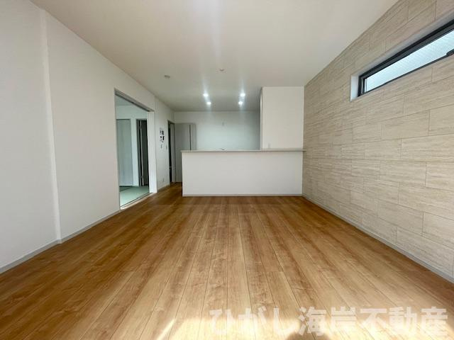 平塚市平塚３丁目　新築戸建　全15棟のダイニング|15帖　LDK