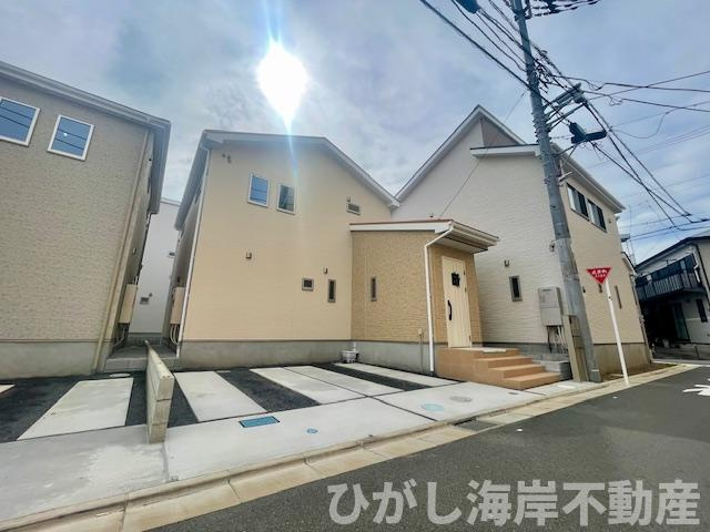 平塚市平塚３丁目　新築戸建　全15棟の前面道路含む現地写真|現地外観