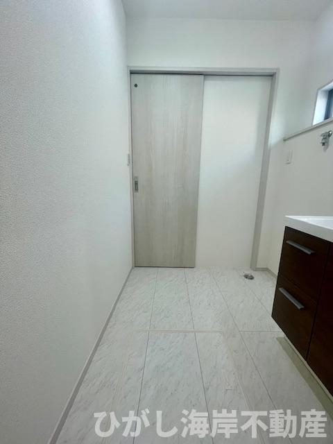 平塚市平塚３丁目　新築戸建　全15棟の脱衣所|脱衣スペース