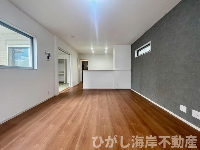 平塚市平塚３丁目　新築戸建　全15棟の居間・リビング|16帖　LDK