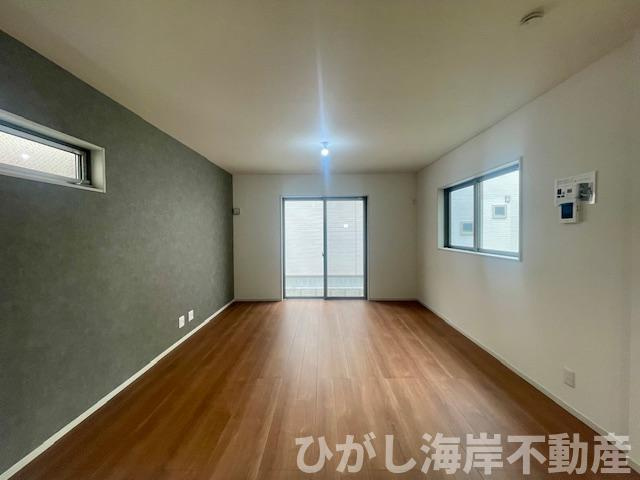 平塚市平塚３丁目　新築戸建　全15棟の居間・リビング|16帖　LDK